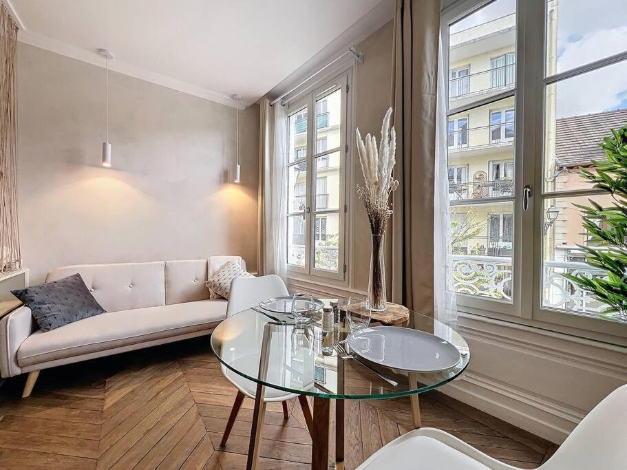 Camilla Apartment Troyes Bagian luar foto